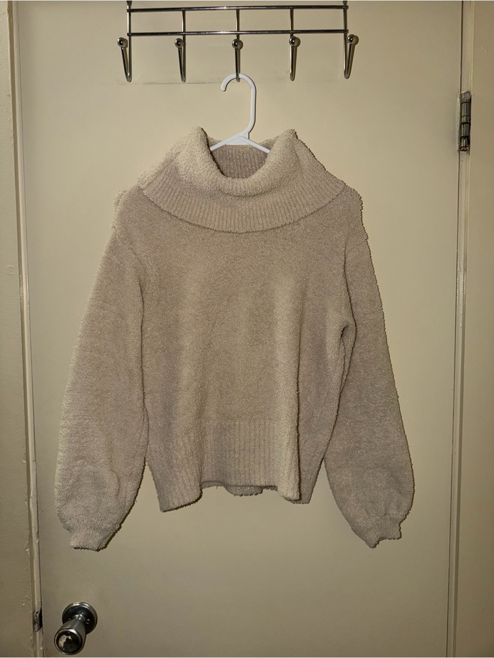 Jessica Simpson Cream Cozy Turtleneck Sweater
